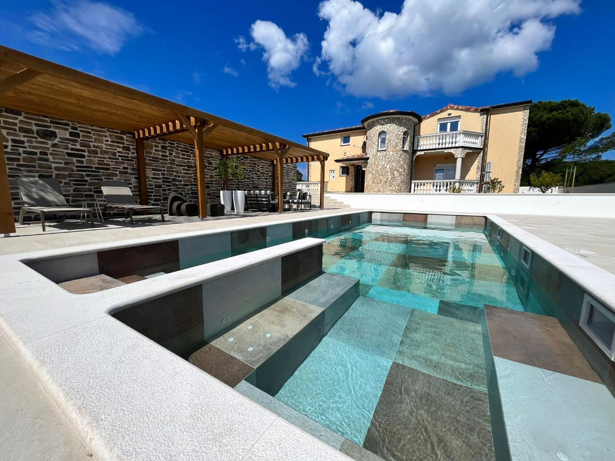 Olivea Luxury Suites Fažana Kültér fotó